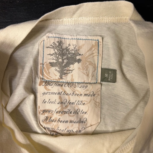 Old Navy cute, whimsical tee shirt. Size medium - Picture 3 of 3